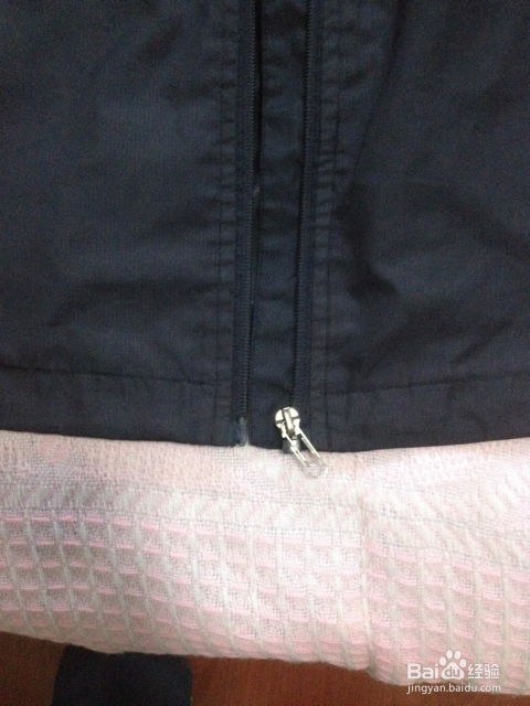 衣服拉锁拉链坏了修复的简易做法