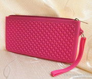 硅胶拉链包的相册图片赏析——东莞宝达硅橡胶制品厂优质产品展示